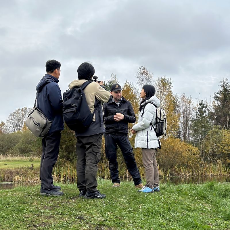 Südkoreanisches Filmteam im Ørnereservatet